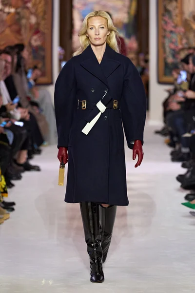Look 8